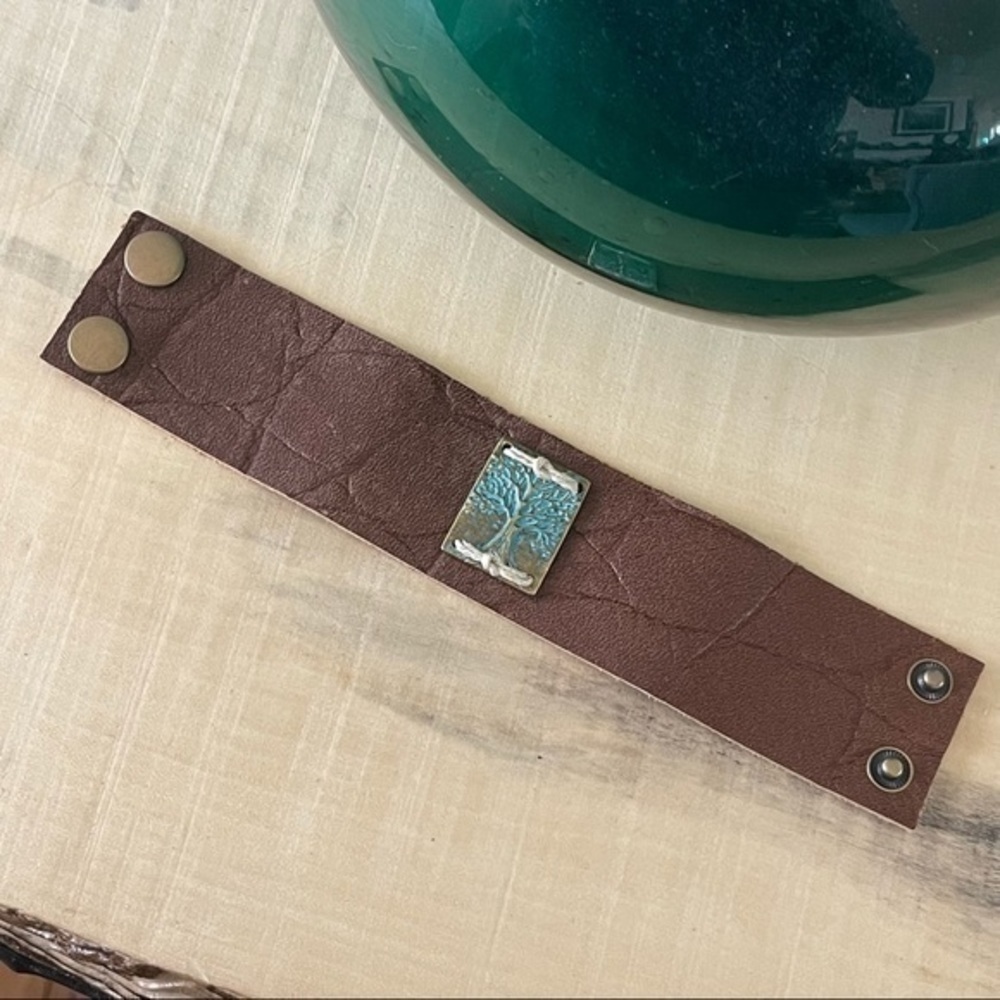 $49 SALE Handmade Metal Tree of Life Alligator Leather Bracelet 7.25” Men Women - Picture 4 of 6